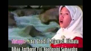 Download lagu Huwannur _ Mayada Cahaya Rasul.mpg