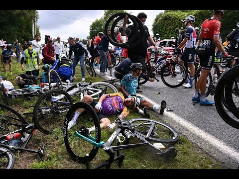 فيديو: لحظات مشهورة في سباق فرنسا للدراجات في Alpe d’Huez