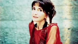 Sally Oldfield - Three Rings chords