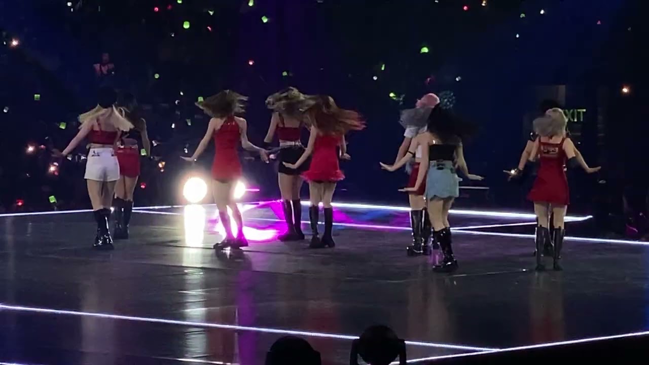 LOONA “STAR” ENGLISH VERSION KCON LA 2022 FANCAM