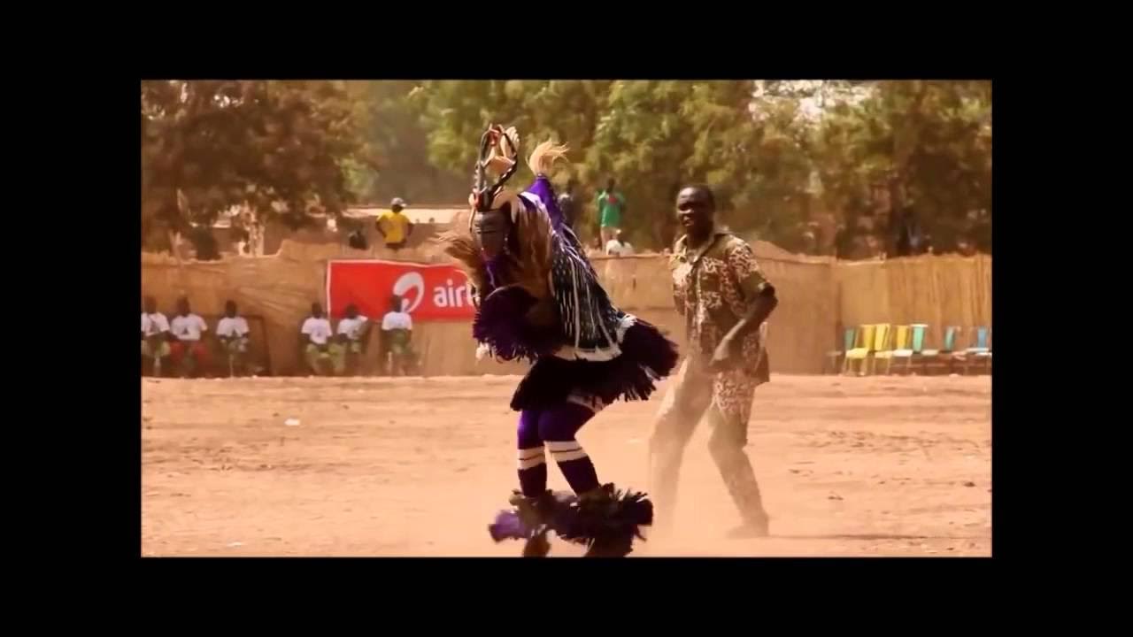 Казахский хит под который танцует. Негр танцует под лезгинку. Zaouli танец шамана. Папуасы танцуют под татарские частушки. Лезгинка в Африке видео.