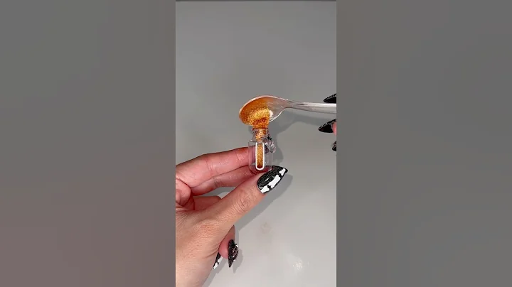 What you can get for only $2 in the store!! (A great deal) 😏 #lipgloss #shorts