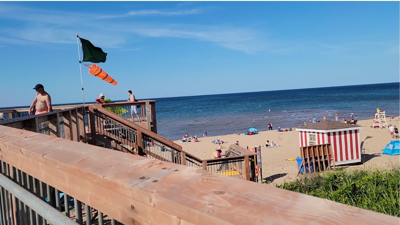 Cavendish Beach, Prince Edward Island National Park Road Trip from