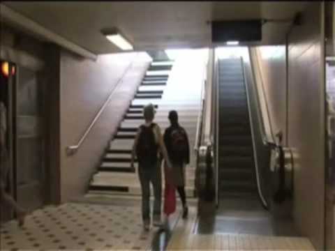 Escada de metrô é transformada em piano [Uhull.com.br]