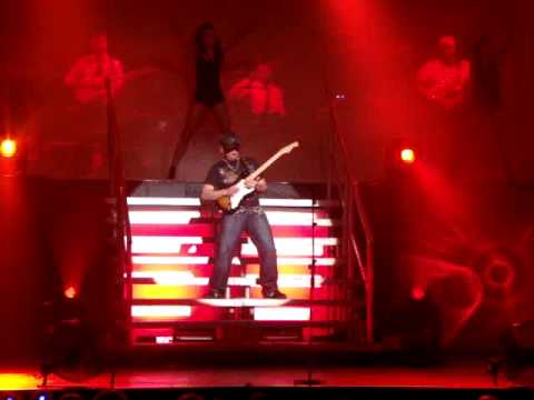 Chris Andre Guitar solo Bradford 24.3.2010