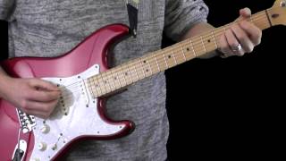 Video thumbnail of "Sound like Hank Marvin Patch Waves GTR"