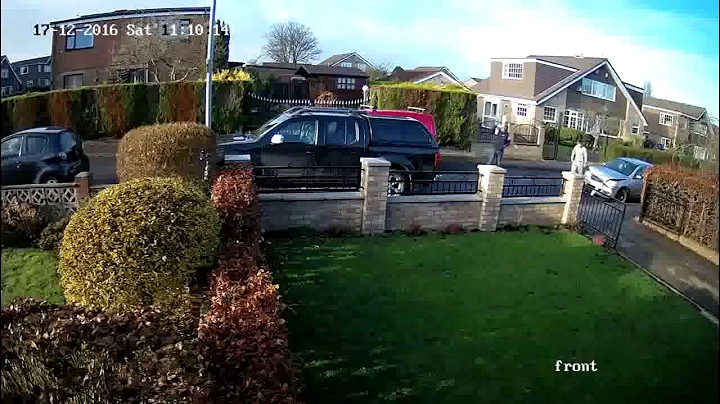 CCTV Footage - Car accident caught on HD CCTV Camera