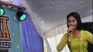 DIKE SABRINA gubuk asmoro - KEMASUKAN DEMIT 'MASZEE'