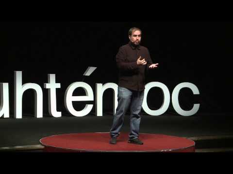 Comunicando una crítica a los medios tradicionales | Sopitas (Francisco Alanís) | TEDxCuauhtemoc