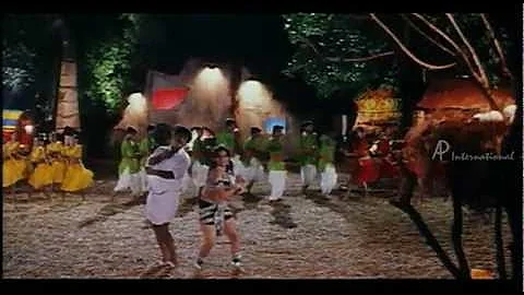 En Purusan Kuzhandai Madiri- Aadiya Aattam Enna Song