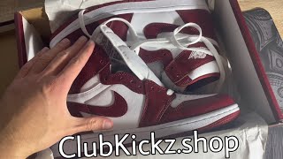 UNBOXING NIKE AIR JORDAN 1 RETRO HIGH OG Artisanal Team Red DZ5485-160 (ClubKickz.shop)