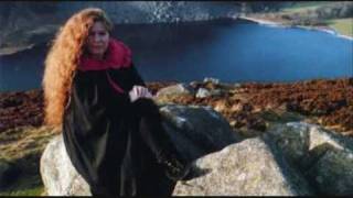 Video thumbnail of "Dolores Keane - Lili Marlene"