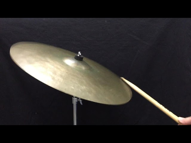 Vintage 70's Zildjian OLD K 18 1720g - YouTube