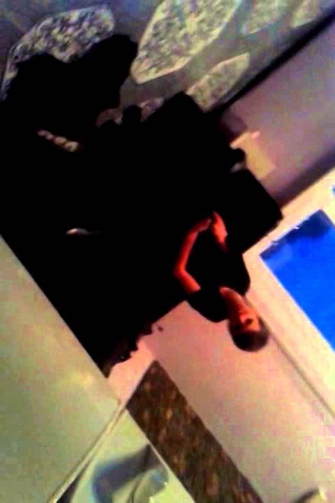 Лешик "дай мобилу"