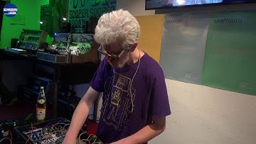 Snazzy FX - workshop and live performance at SchneidersLaden