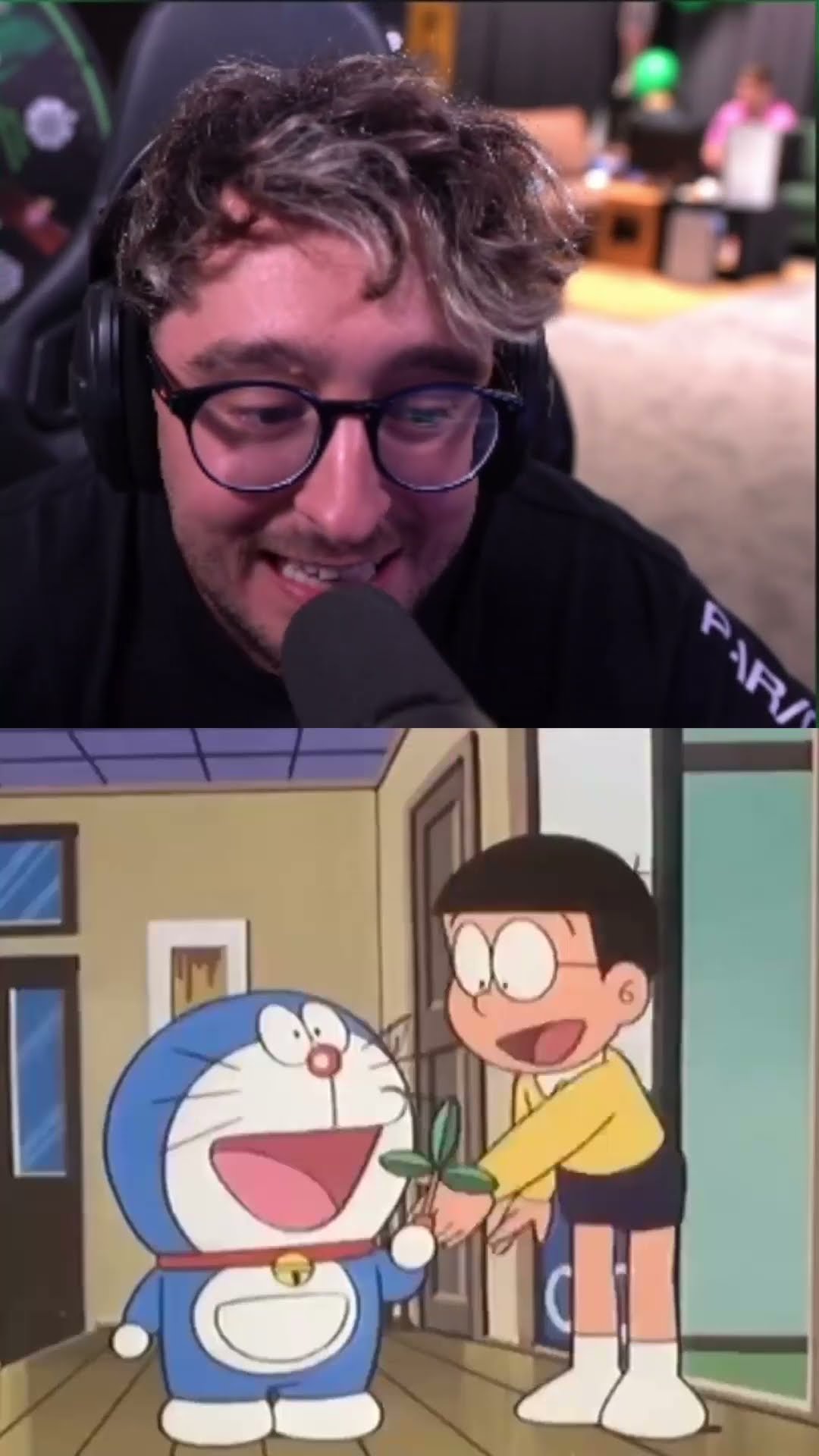 SPURSITO IMITANDO a DORAEMON en CATALÁN ?