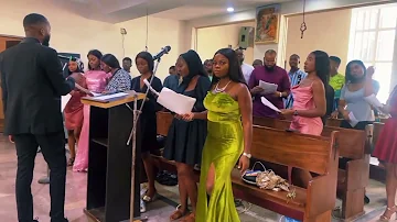 CHI OBIOMA A CATHOLIC PRAISE GOSPEL PERFORMANCE UNIBEN AND UNILAG ALUMNI