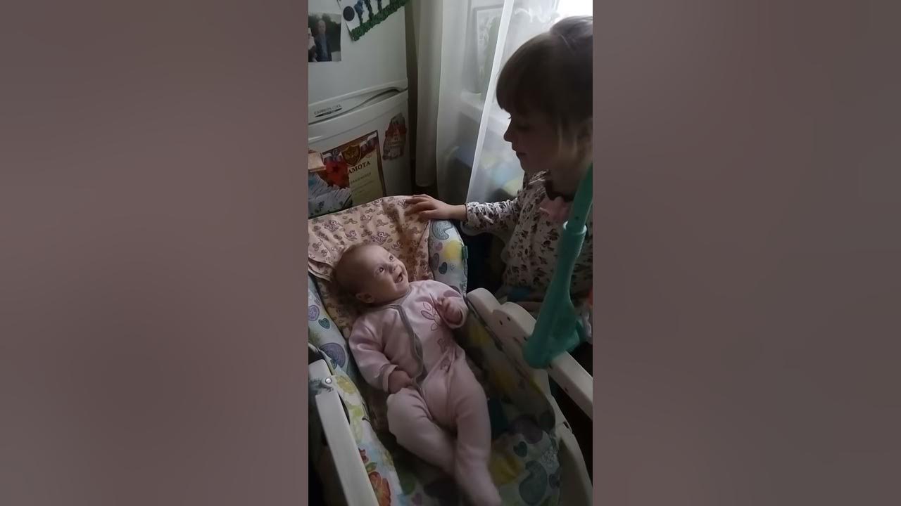 Мило!!! Это любовь!!! Мама спит, она устала - YouTube
