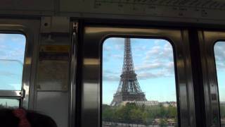 Eiffel Tower seen from Line 6 of the Métro