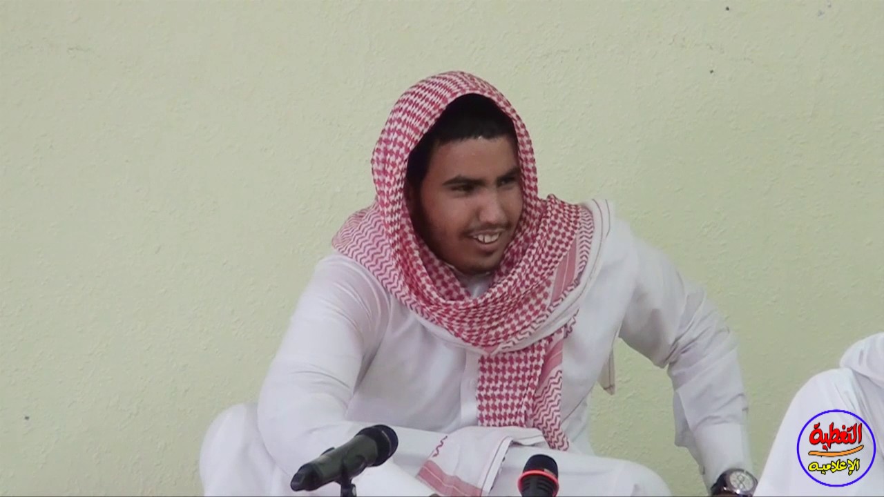 مشهد مسرحي بعنوان الصفقه الرابحه اثناء حفل متوسطة وثانوية ستاره