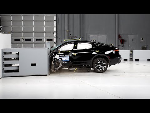 2023 Toyota Crown driver-side small overlap IIHS crash test