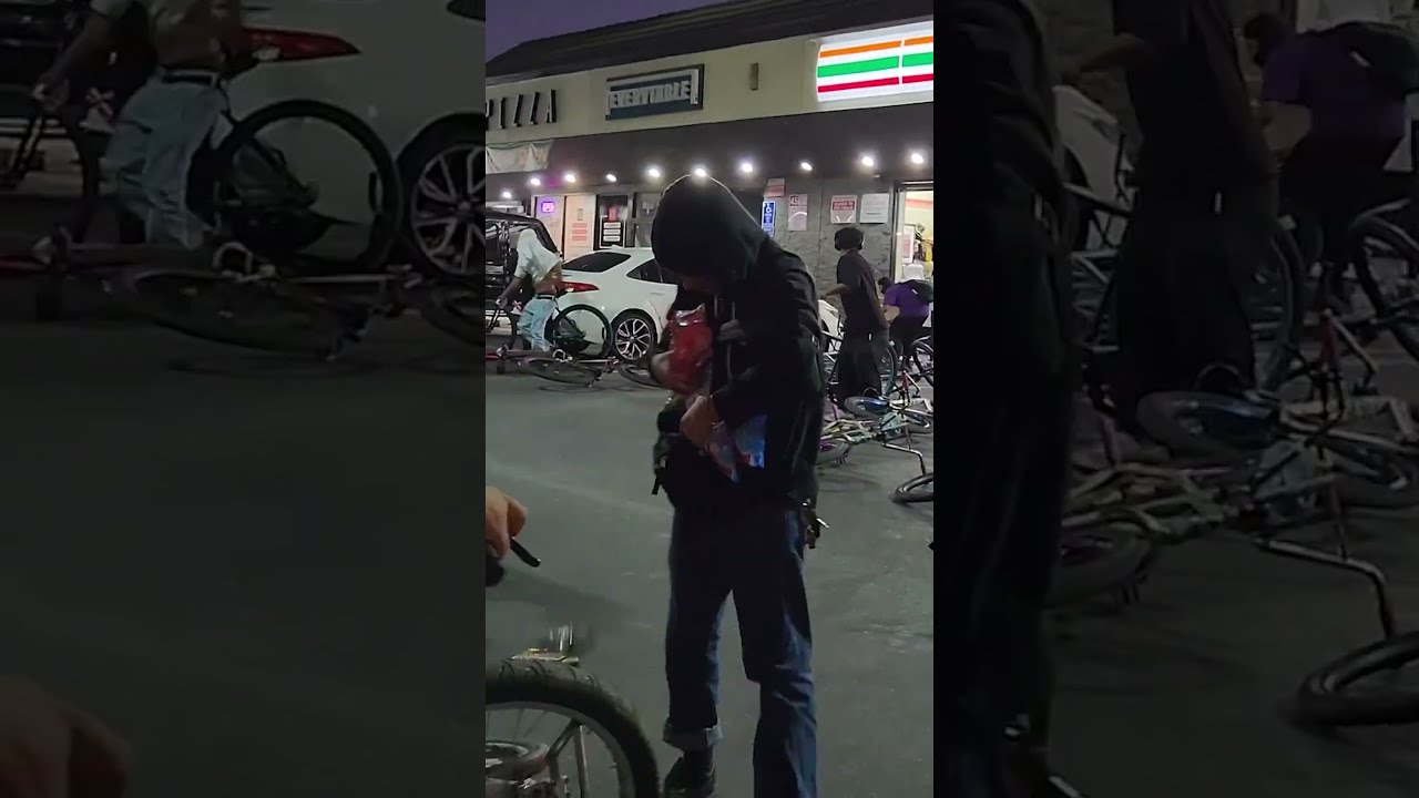 Teen Flash Mob Robs 7 Eleven In Los Angeles California