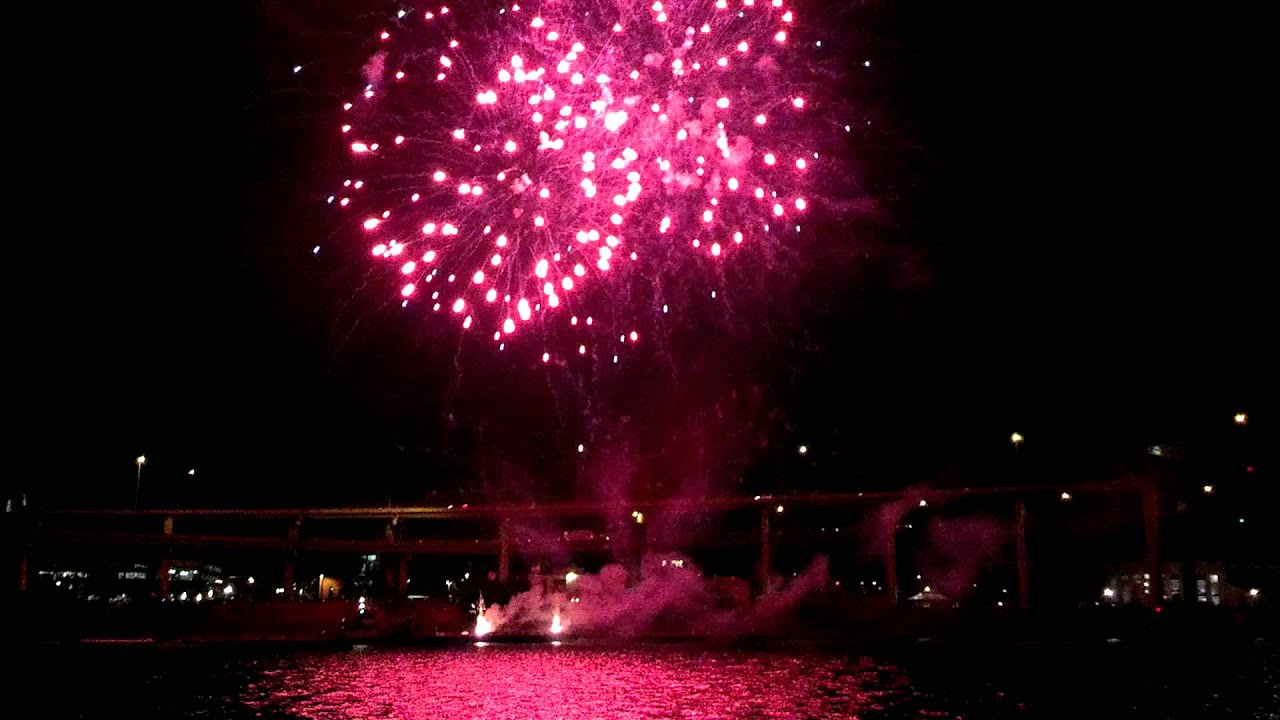 Fireworks at Oregon Symphony Concert, Portland Waterfront YouTube