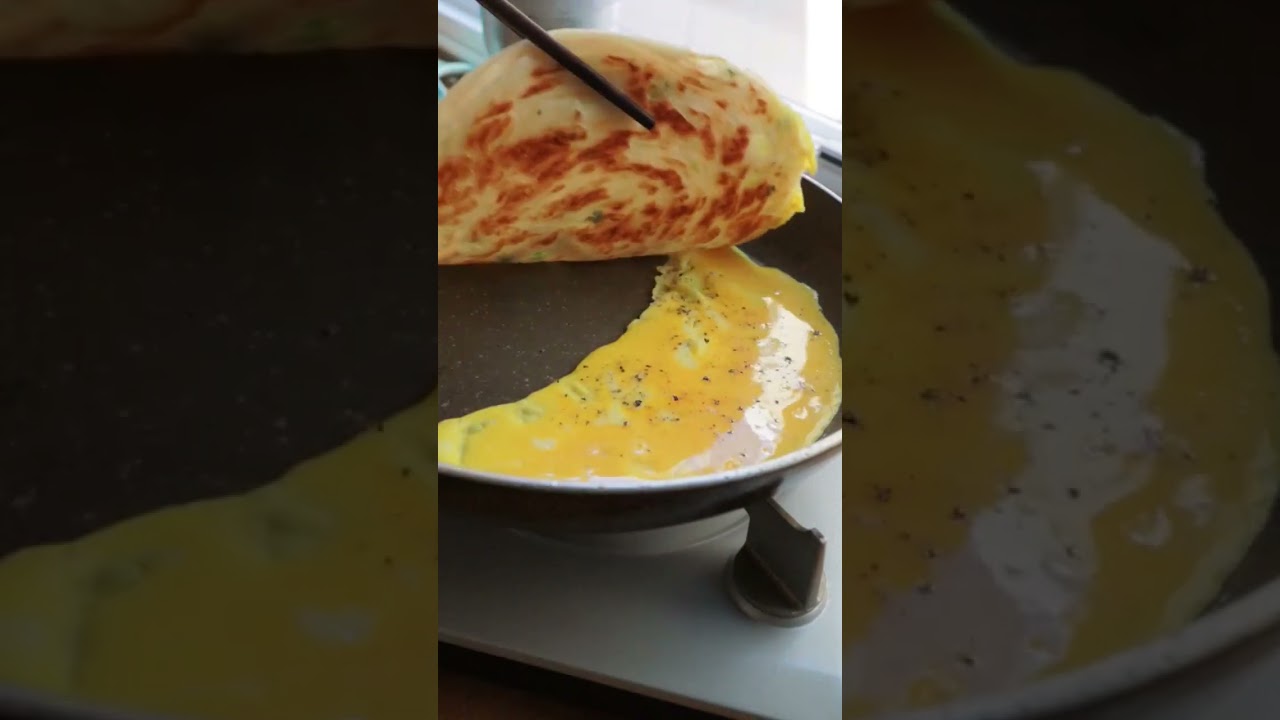 Easy Breakfast: Scallion pancake with eggs and Vietnamese chili oil 