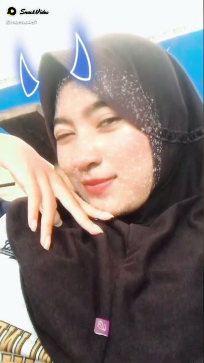 semangat futsal ya.. coz km lihatin aku bebz