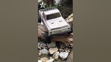 SCX24 C10 rc crawler w/ Treal links and Injora shocks #rccrawler #rctruck #rc4wd #rcoffroad #axial