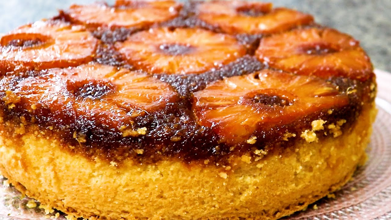 BOLO INVERTIDO DE ABACAXI SEM FARINHA DE TRIGO, SEM LEITE! MACIO, FÁCIL, DELICIOSO - Isamara Amâncio