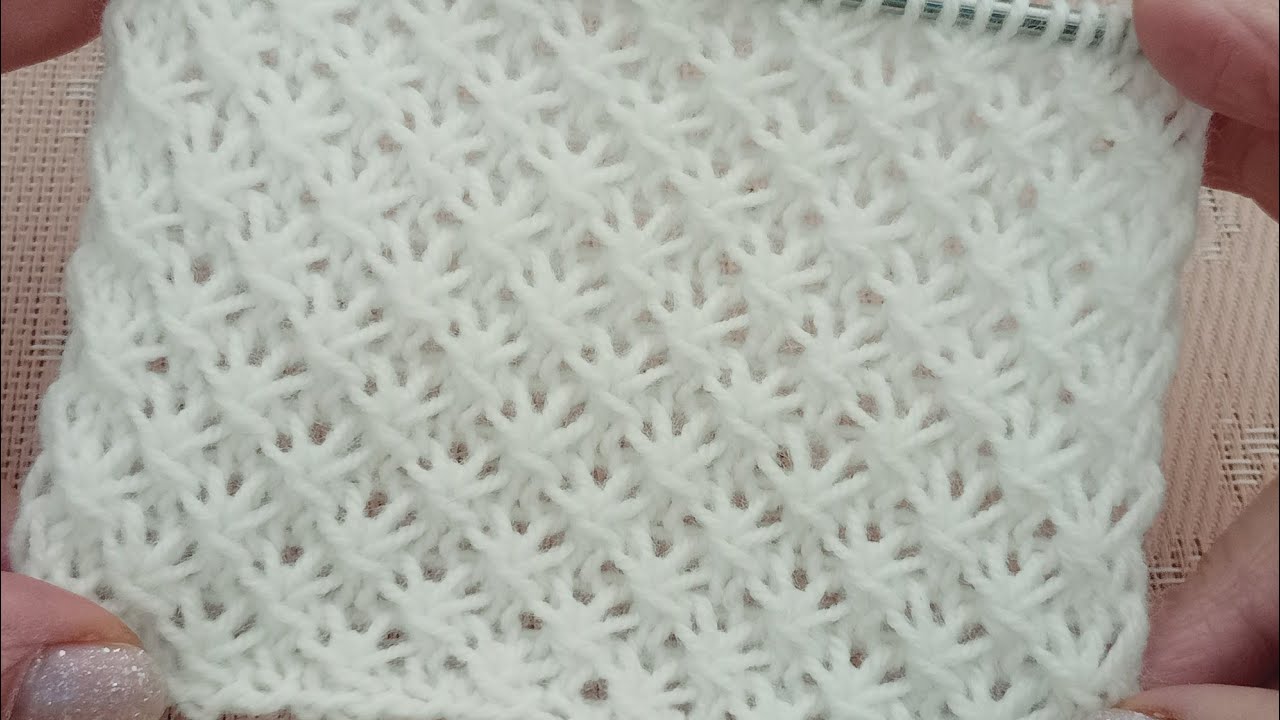 Ажурный узор "Звёздочки" спицами. 4 петли и 4 ряда.