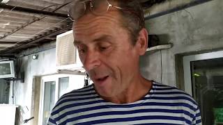 Обманула мужа,приготовила салат из баклажанов,сказала что с грибами./Мать одиночка на работе./ Обманула мужа,приготовила салат из баклажанов,сказала что с грибами./Мать одиночка на работе./