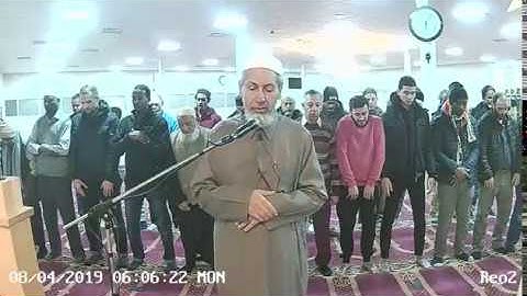 صلاة الفجر وما تيسر من سورة النساء