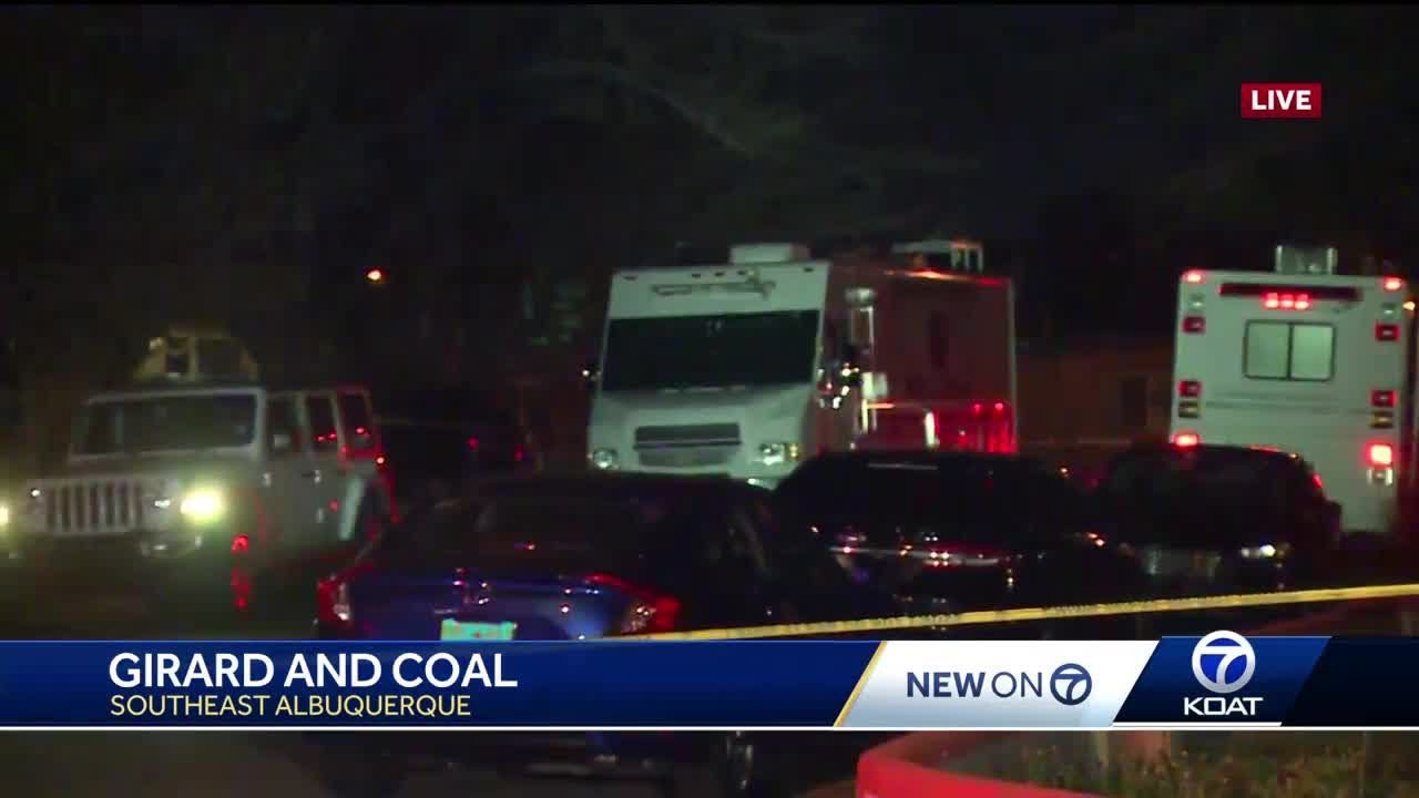 Man and woman found dead in home - YouTube