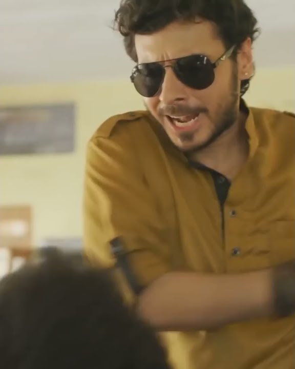 Abe Padhai likhai par dhaiyan do iAs baiyes bano || Mirzapur Munna bhaiya west dialogue 😜