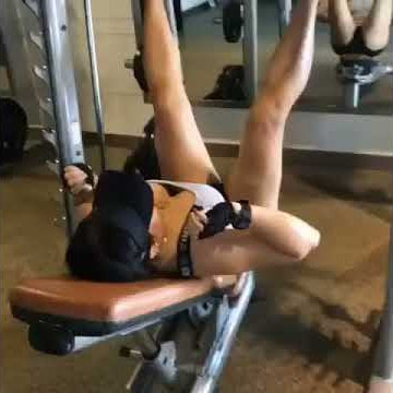 Latest Hot & Sexy Gym Workout Video - sisca mellyana Latihan gym