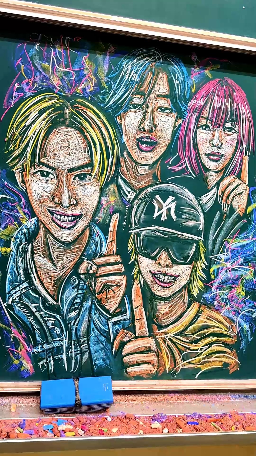黒板アート】チョークでジャパニーズブレインロット 古川の横側