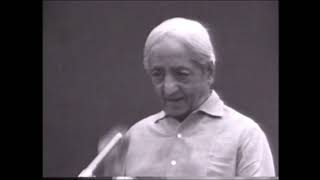 Krishnamurti - Estoy descontento con todo, ¿hay algo mal en mí?