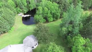 Country Charm Bed and Breakfast & Forest and Stream Cottages