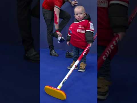 🥺​ On en connaît un qui est prêt pour les épreuves de curling #jeuxolympiques #milanocortina2026