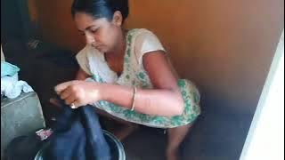 soni bhabhi washing clothes