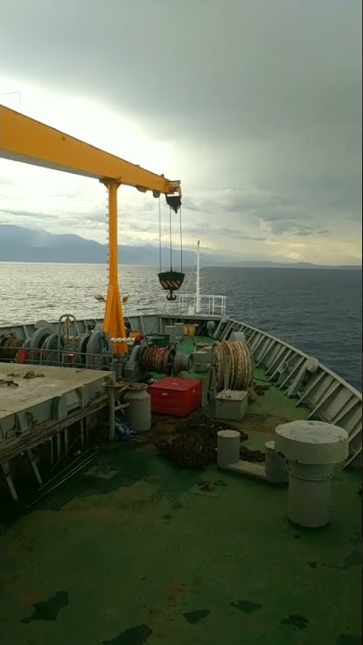 story wa Sedih Disini Di batas Kota ini