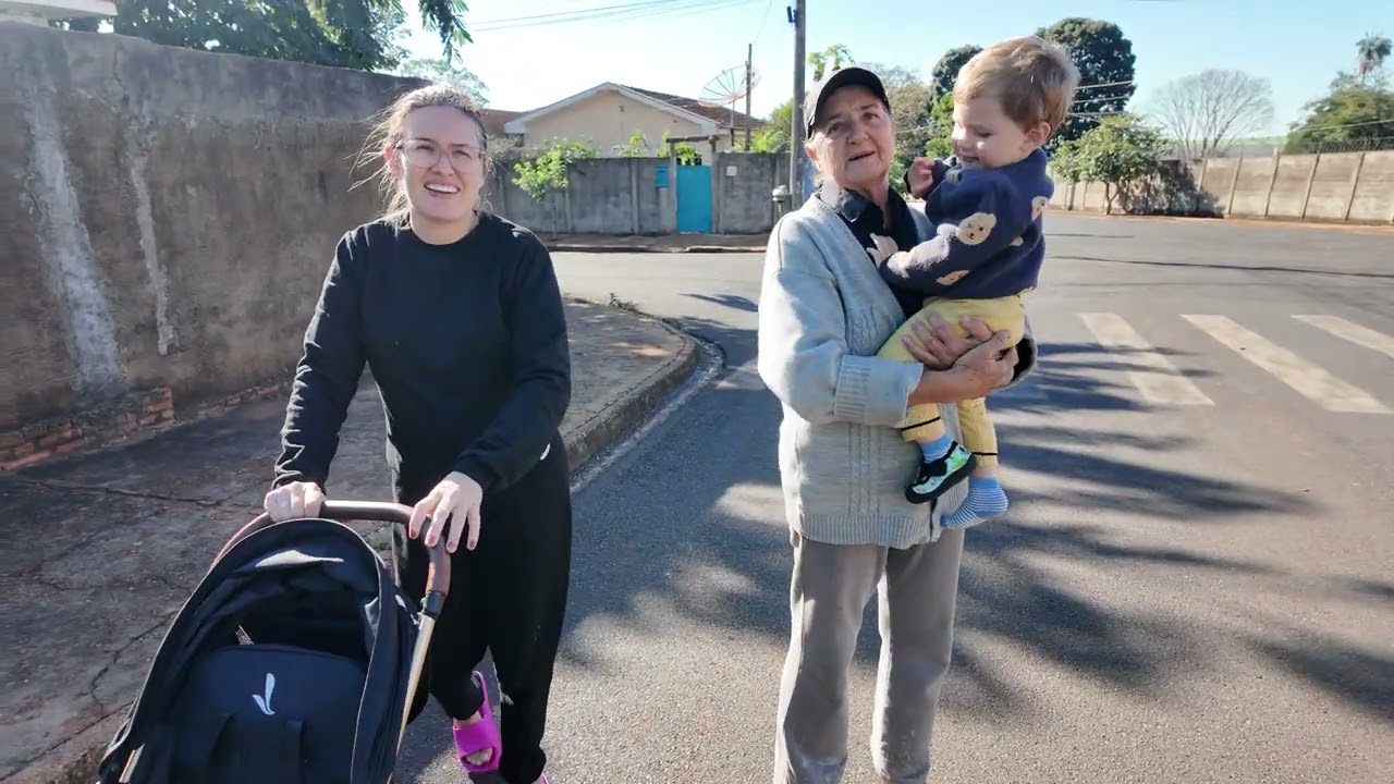 VÍDEO NOVO: Na volta pra casa... de a pé e com frio! 🥶👣