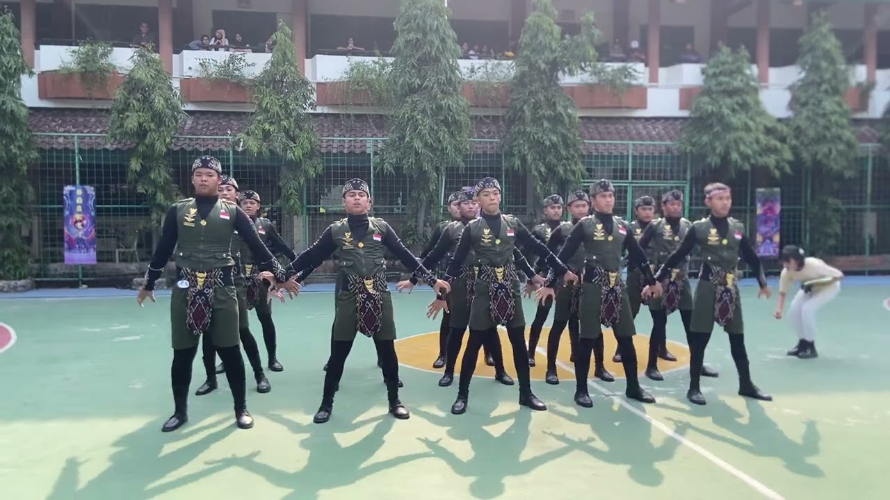 JUARA UTAMA 1 PASKIBRA SMAN 2 BABELAN LABUAN BAJO SQUAD LKBB GENESIS SMAN 89 JAKARTA