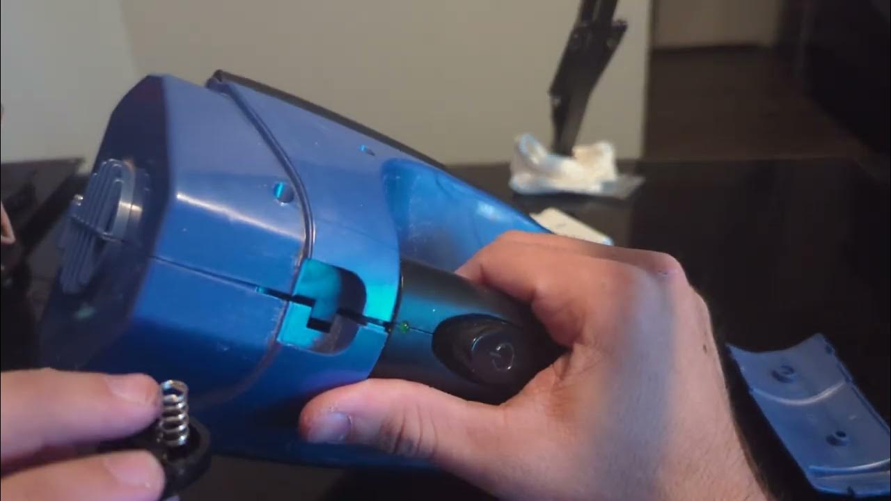 Pulling apart an old vacuum cleaner YouTube