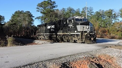 HD: NS 7591 leads NS Train 914 in Bremen, GA