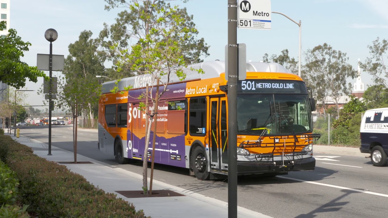 How to get to Jobing com Arena in Glendale by Bus?