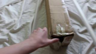 UNBOXING Saberforge Reliant V2 Lightsaber | Neutrino Sound, Green Blade