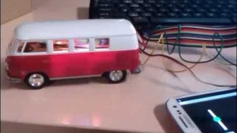 Bluino controlling small servo with arduino PWM